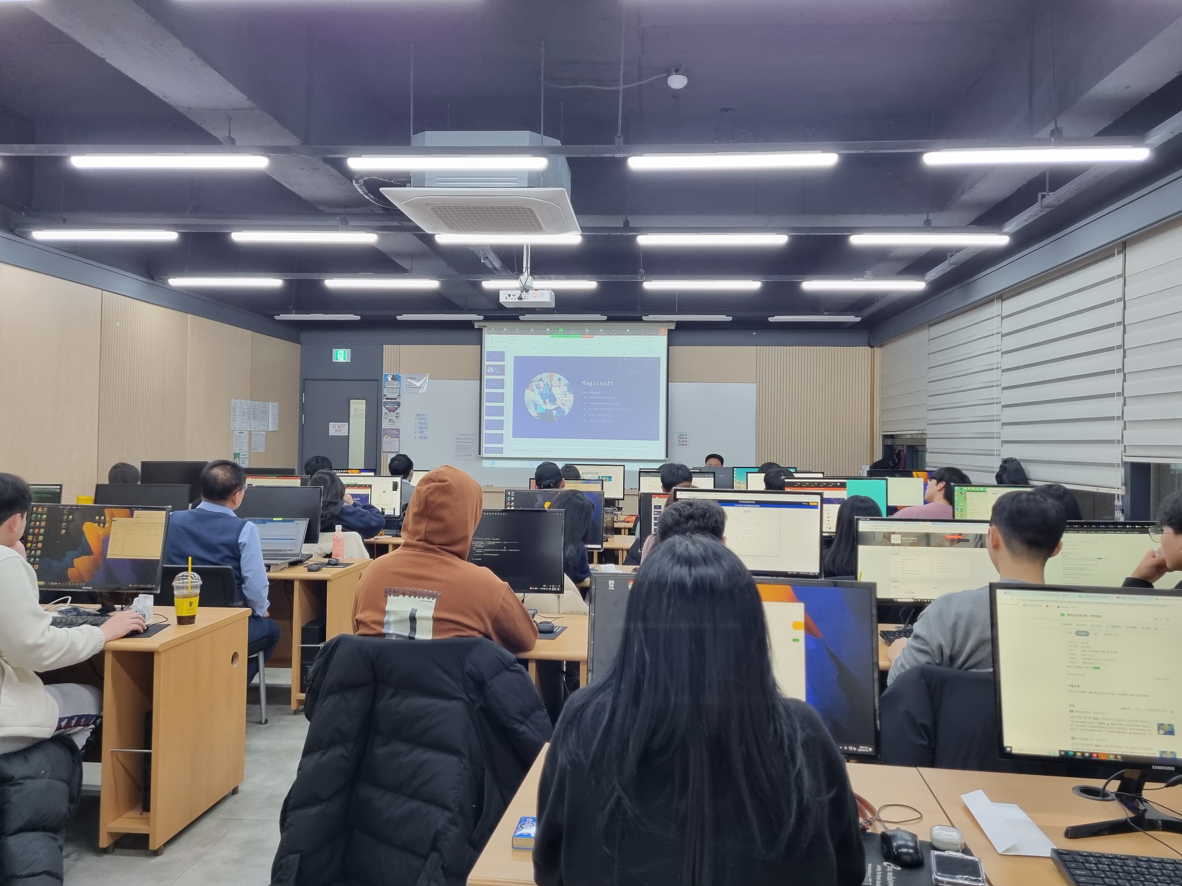 기업설명회1.jpg